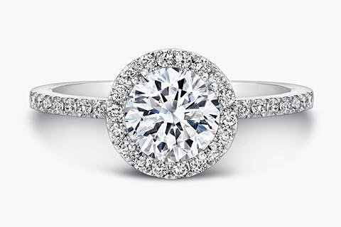 Round Diamond Halo Ring