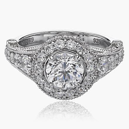 Round Diamond Halo Ring